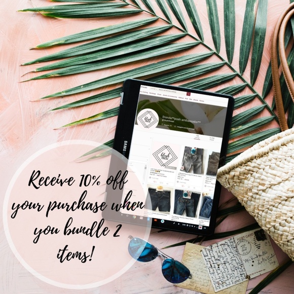 LIKE THIS LISTING TO BOOKMARK MY CLOSET! - Picture 3 of 3